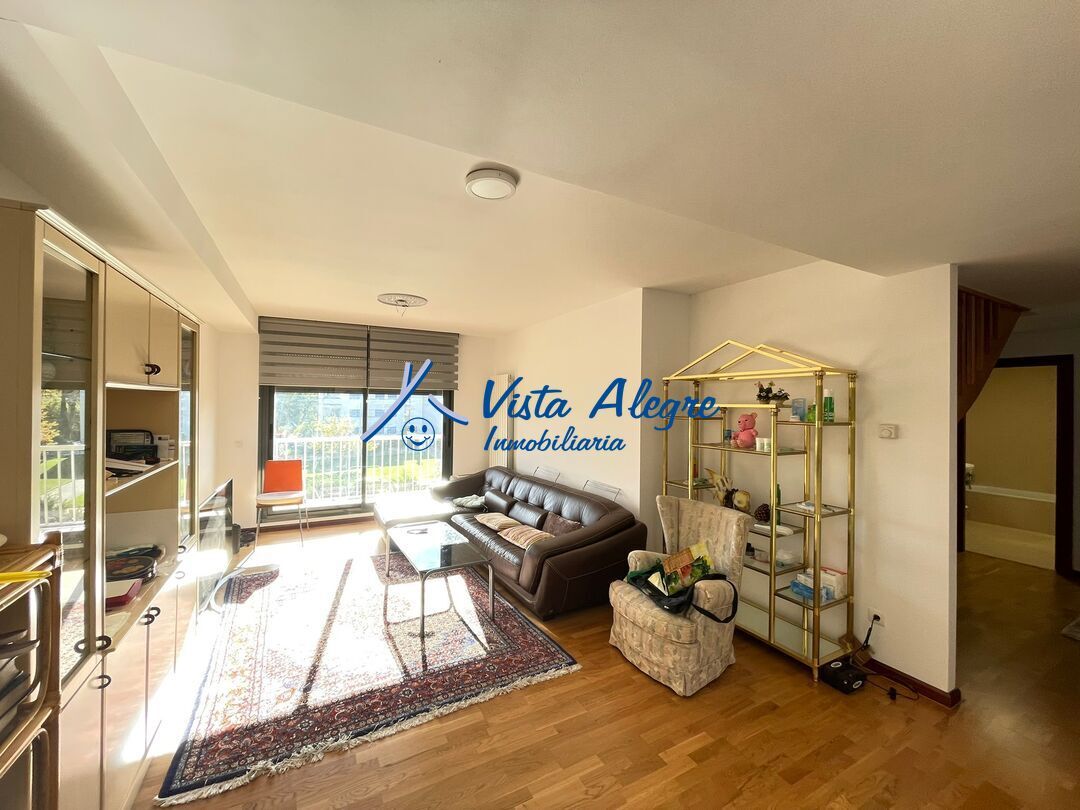 Sala d'estar de Pis en venda en Cirueña amb Calefacció, Jardí privat i Terrassa