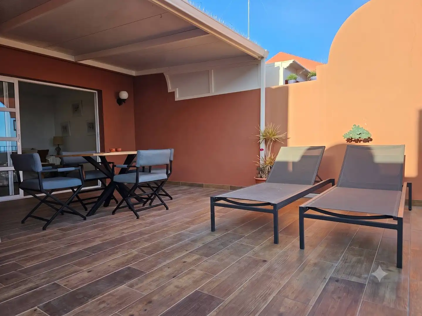 Terrasse von Wohnungen zur Miete in San Bartolomé de Tirajana mit Klimaanlage, Privatgarten und Terrasse