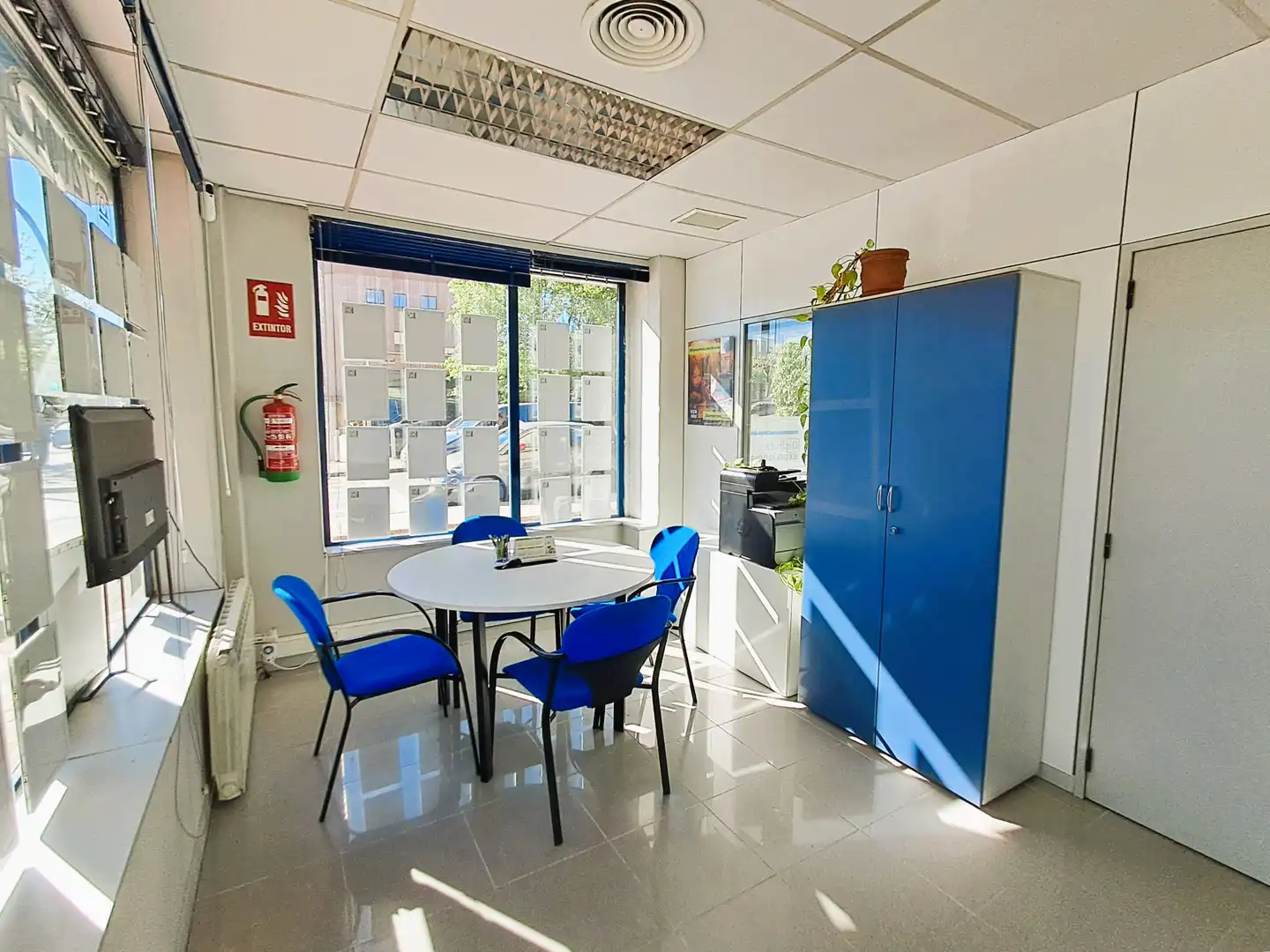 Local de alquiler en Madrid con Aire acondicionado, Calefacción y Amueblado