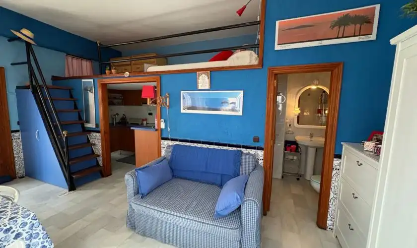 Sala d'estar de Estudi en venda en Carboneras amb Aire condicionat, Moblat i Rentadora