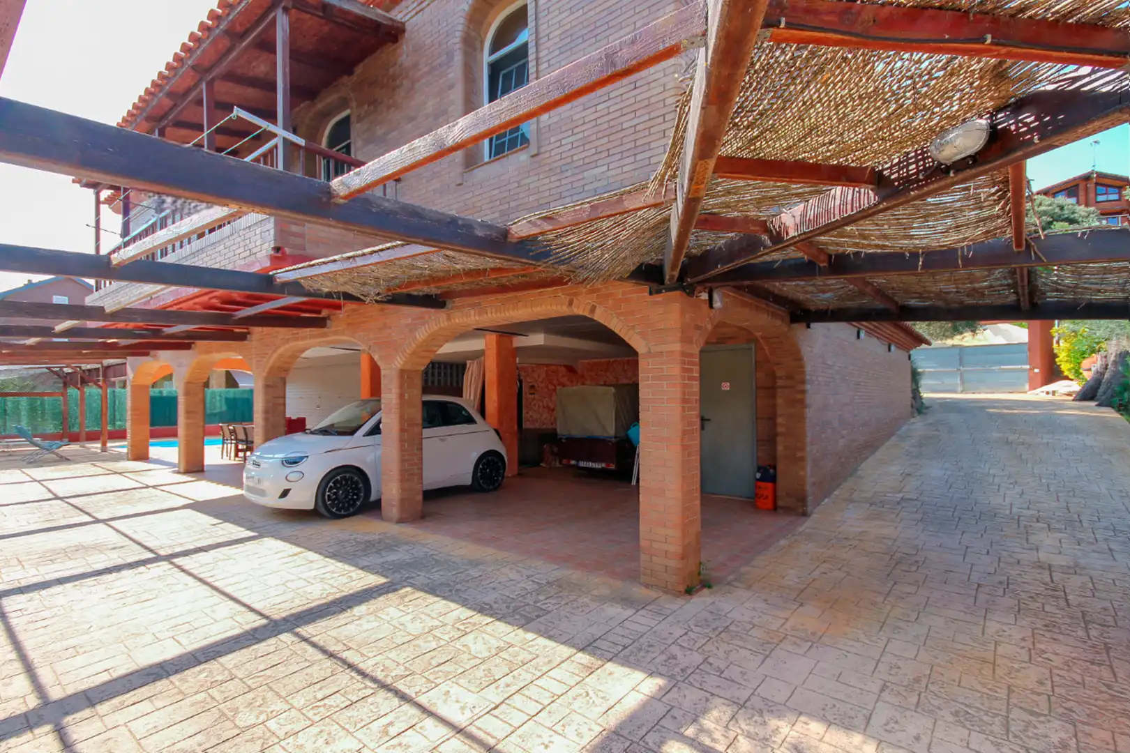Detached house with terrace for sale in Camí Can Sadurní 40, imagen 11
