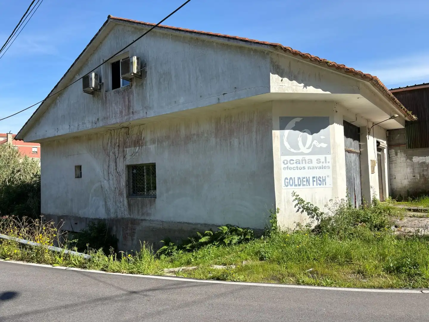 Vista exterior de Casa adosada en venda en Cangas 