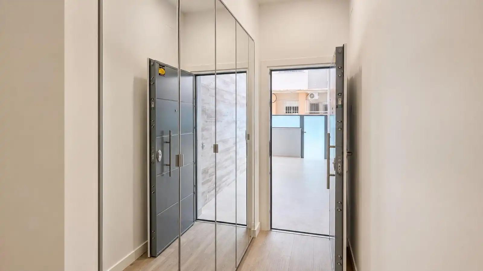 Planta baja en venta en Torrevieja con Aire acondicionado, Calefacción y Terraza