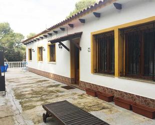 Vista exterior de Finca rústica en venda en Castellet i la Gornal amb Aire condicionat, Calefacció i Jardí privat