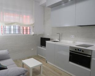 Kitchen of Flat for sale in  Sevilla Capital  with Air Conditioner and Heating