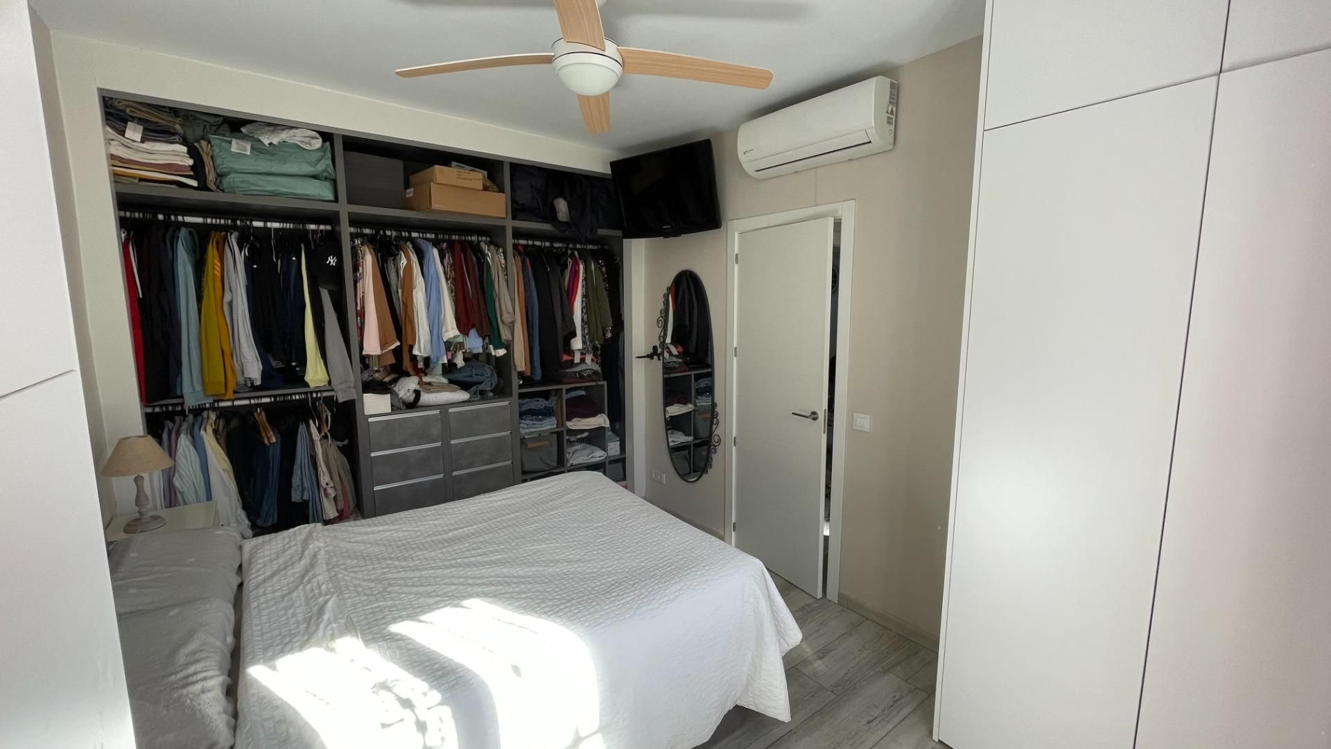 Bedroom of Duplex for sale in  Sevilla Capital  with Air Conditioner, Terrace and Furnished