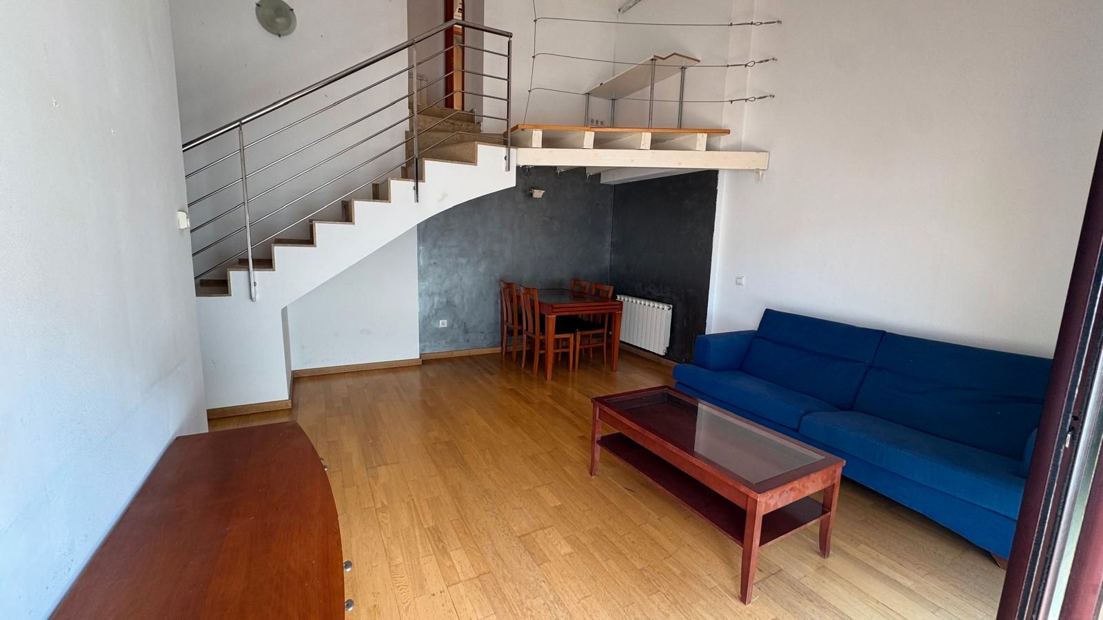 Living room of Duplex to rent in Girona Capital  with Air Conditioner, Heating and Terrace
