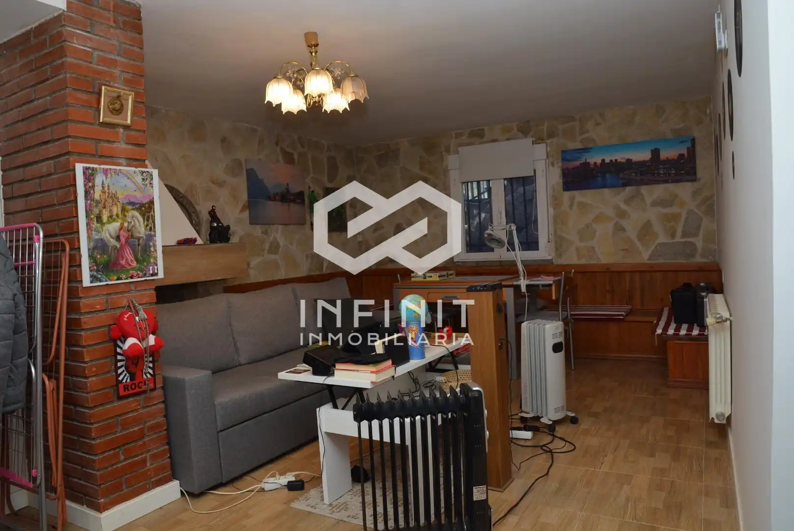 Sala de estar de Casa o chalet en venta en Valdeaveruelo con Calefacción, Jardín privado y Terraza