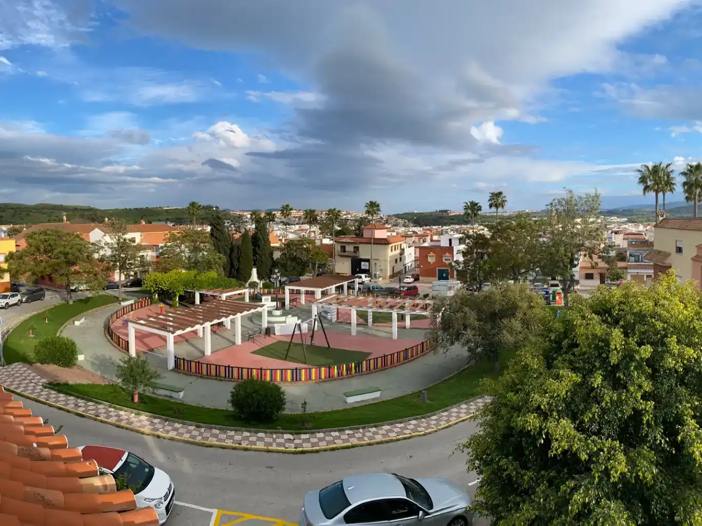 Vista exterior de Casa adosada en venta en Los Barrios con Balcón