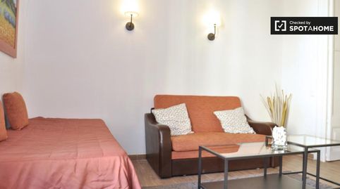 Foto 5 de Piso de alquiler en El Raval, Barcelona Capital