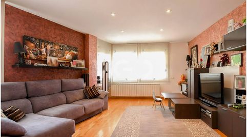 Foto 4 de Piso en venta en Calle Sant Jordi, Caputxins - Ambulatori, Vic