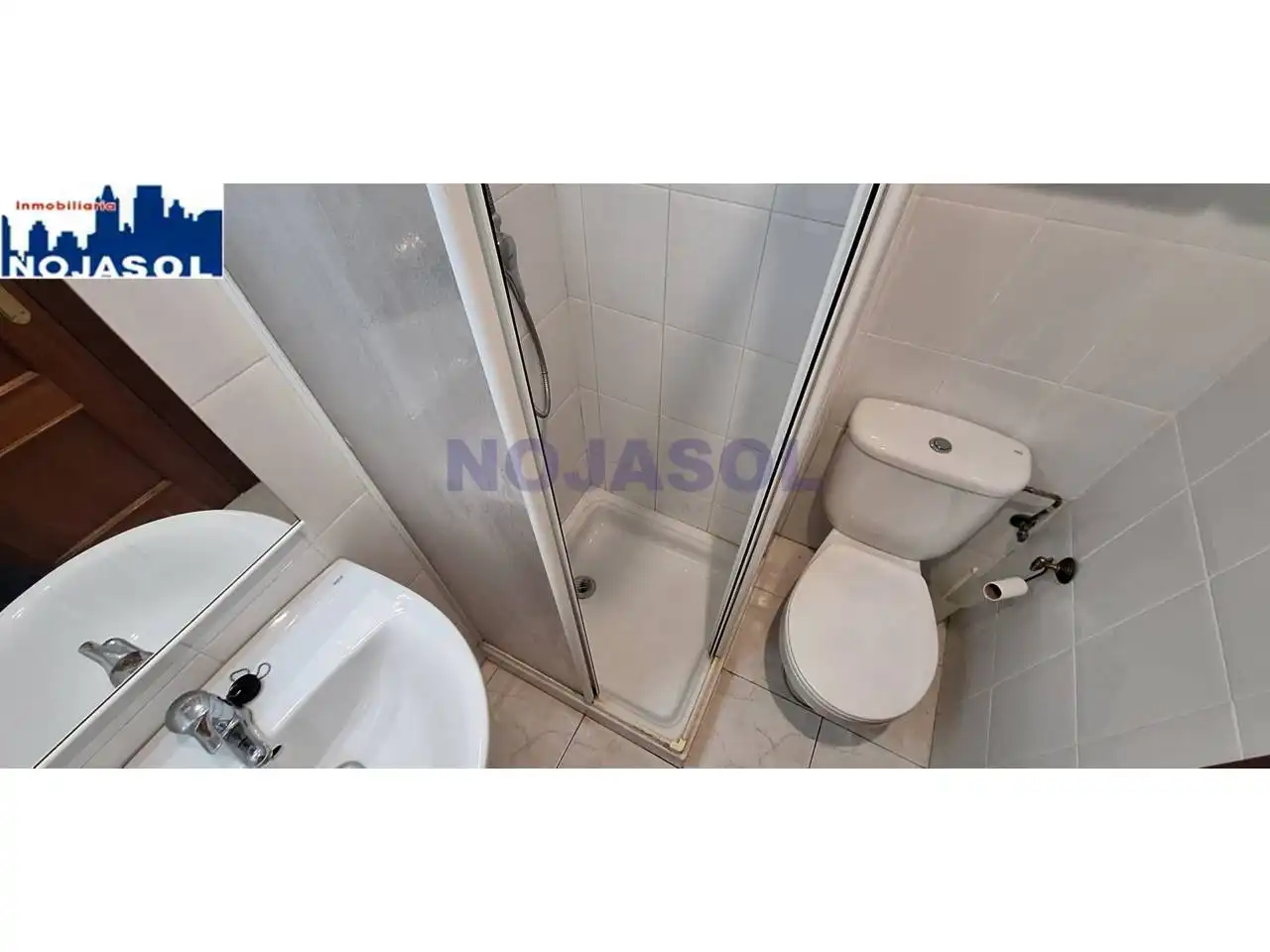 Bany de Apartament de lloguer en Noja amb Calefacció, Terrassa i Moblat
