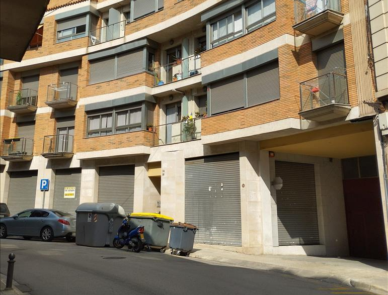 Vista exterior de Garatge en venda en Manresa