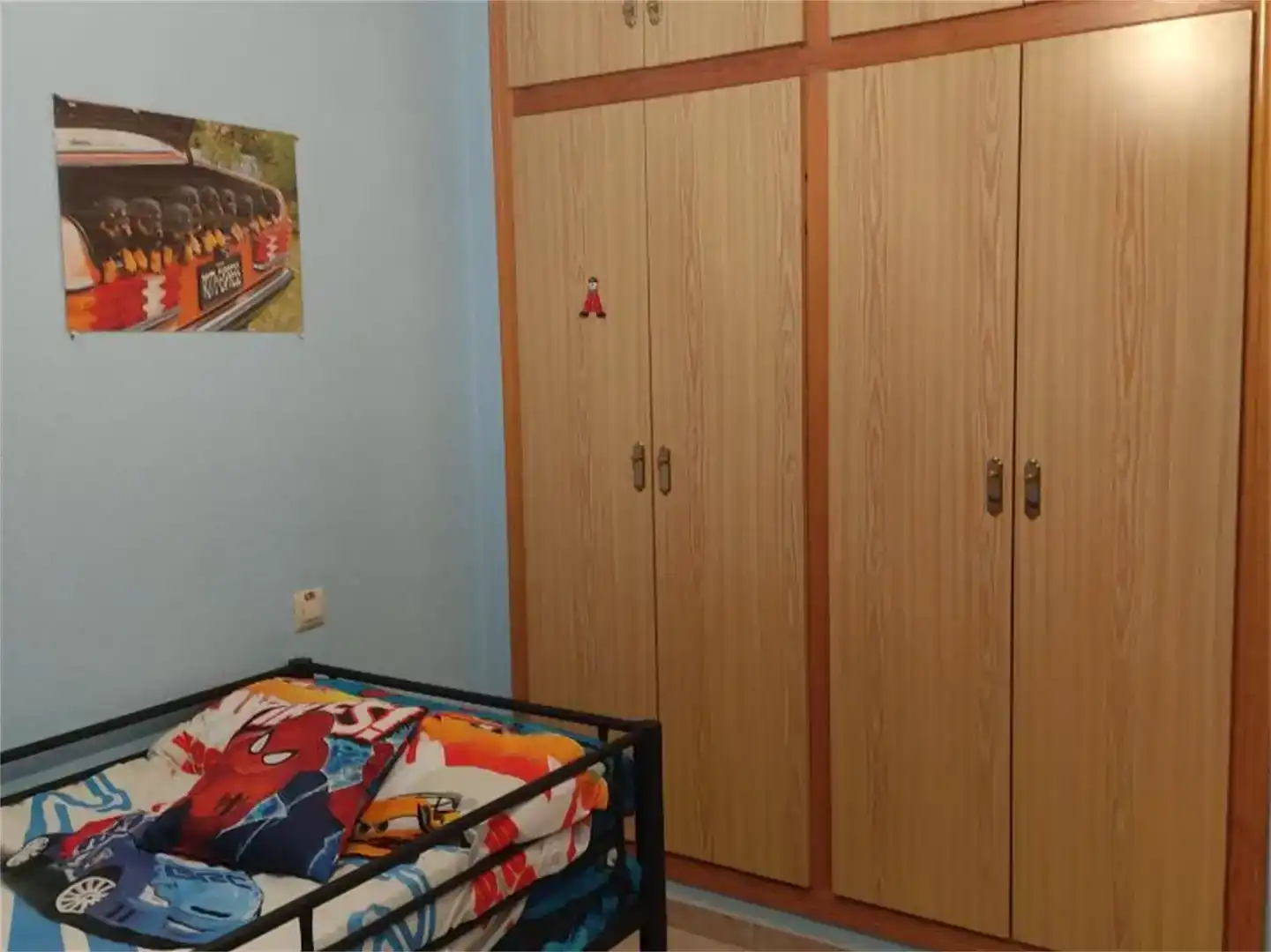 Dormitori de Casa adosada en venda en Zarza de Granadilla amb Aire condicionat i Moblat