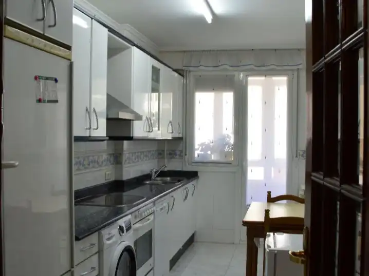 Cocina de Piso en venta en Vitoria - Gasteiz con Terraza y Balcón