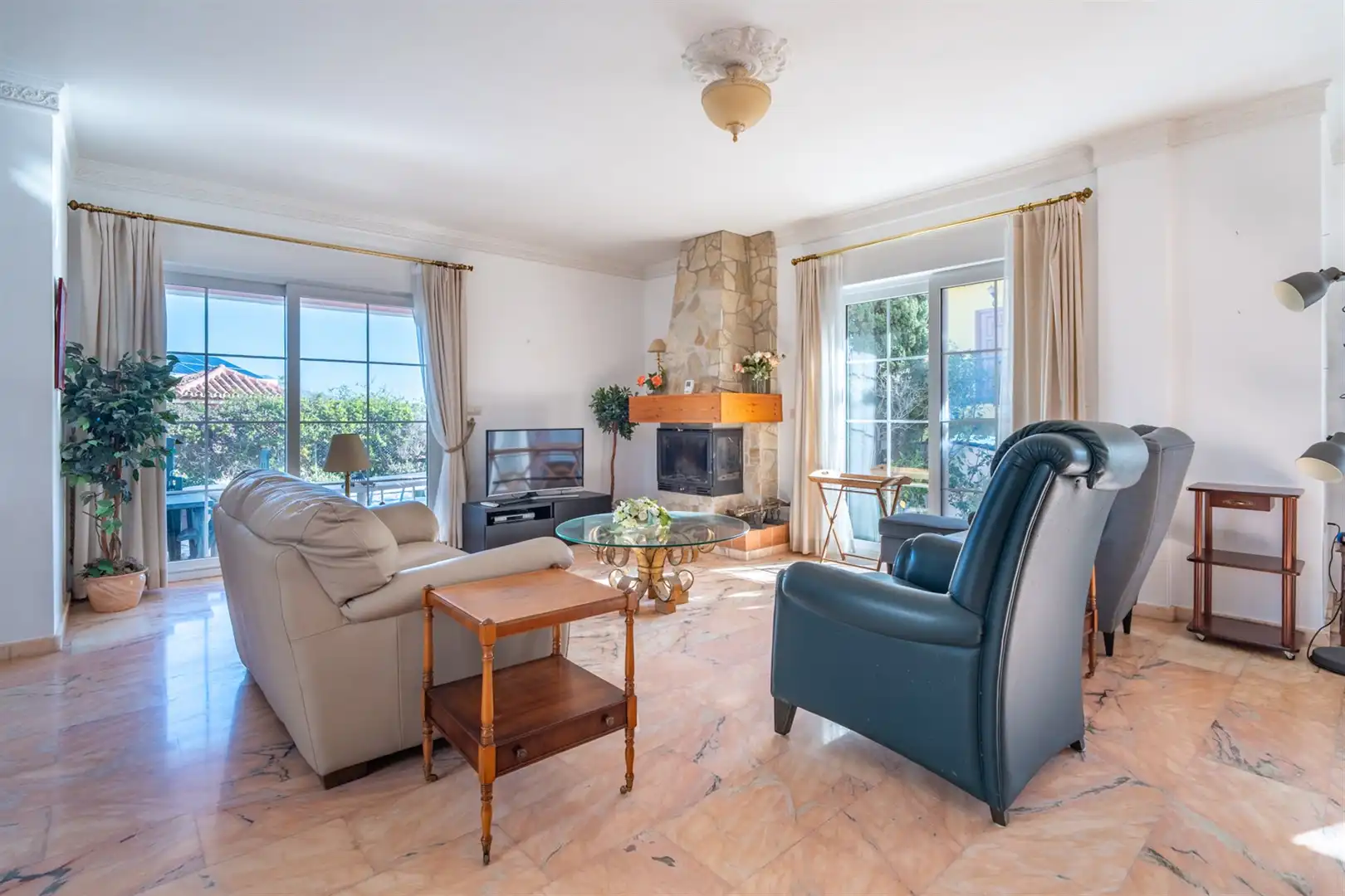 Living room of Houses for sale in Fuengirola  with Private garden and Terrace
