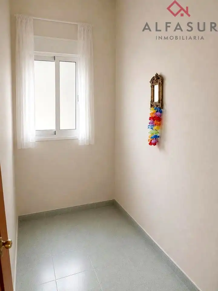 Habitación de Piso en venta en Málaga con Aire acondicionado, Terraza y Trastero