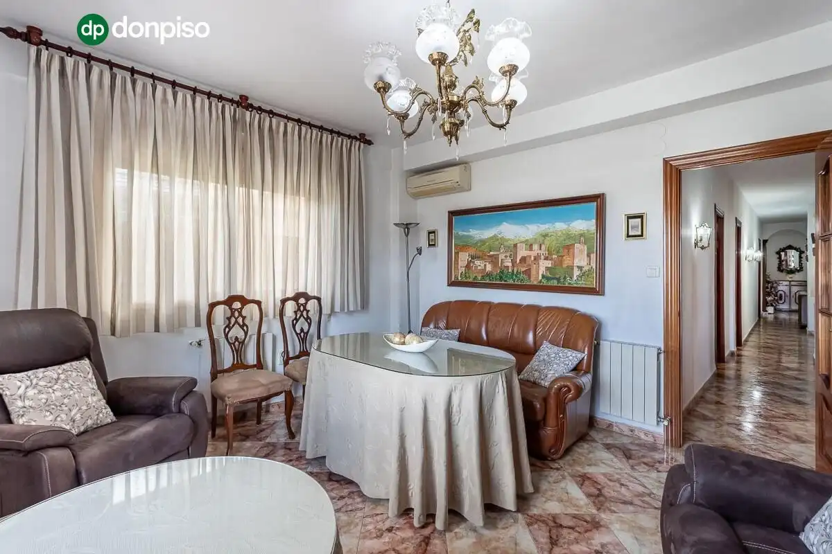 Sala de estar de Piso en venta en Granada con Aire acondicionado, Calefacción y Terraza