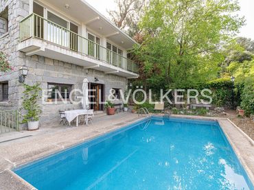 Casa amb piscina en venda a Colonia