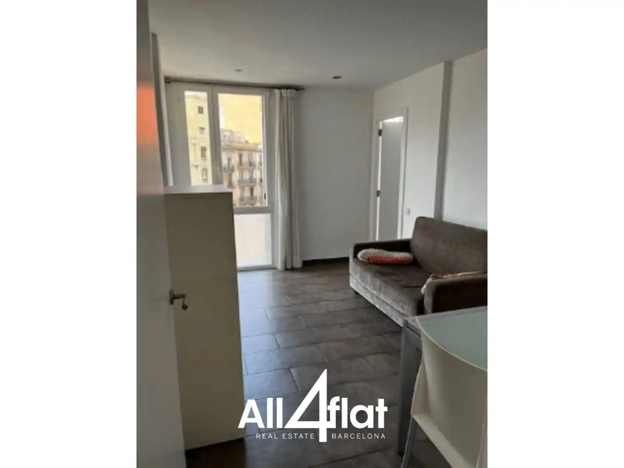 Flat with lift to rent in Calle Comte d´Urgell, imagen 3