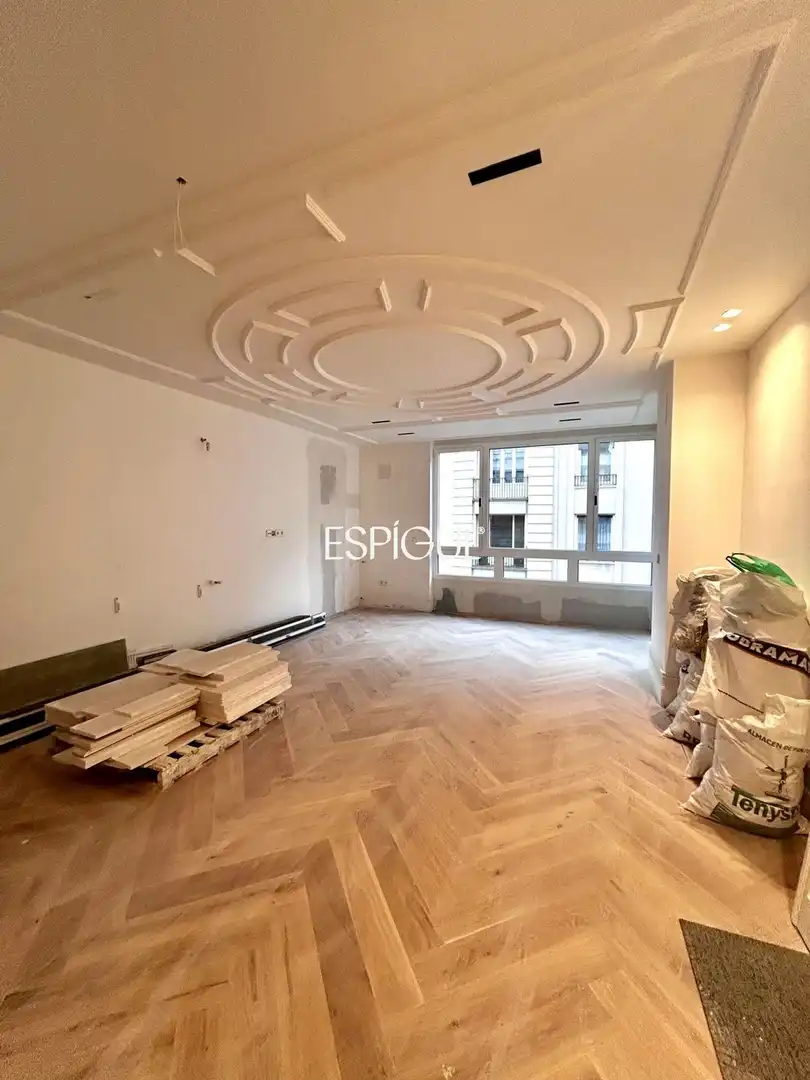 Wohnzimmer von Wohnung zum Verkauf in Madrid mit Klimaanlage, Heizung und Terrasse