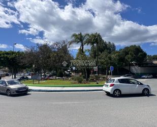 Vista exterior de Casa adosada en venda en Mijas amb Terrassa