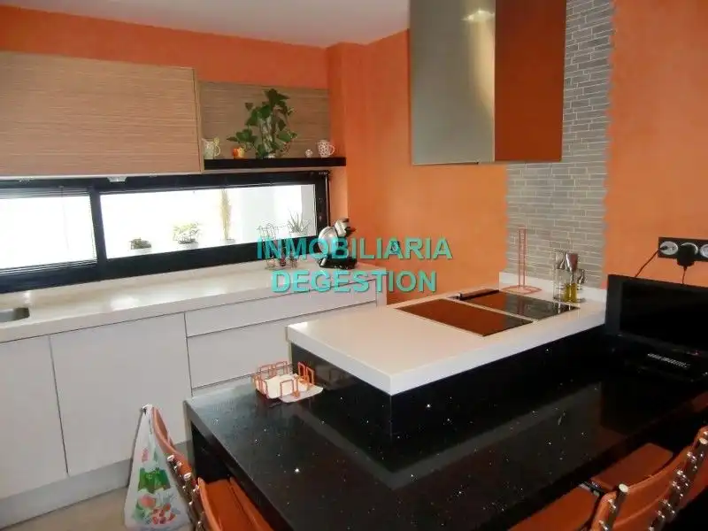 Cocina de Casa o chalet en venta en Linares con Aire acondicionado, Calefacción y Jardín privado