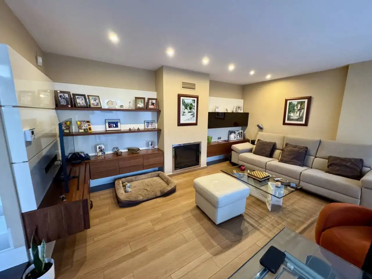 Living room of Houses for sale in Cerdanyola del Vallès  with Air Conditioner, Heating and Private garden