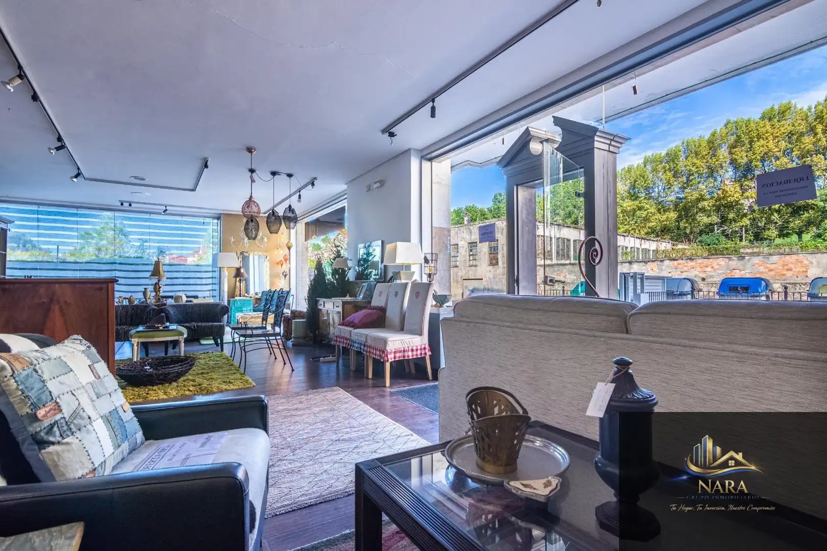 Living room of Commercial properties for sale in Santander