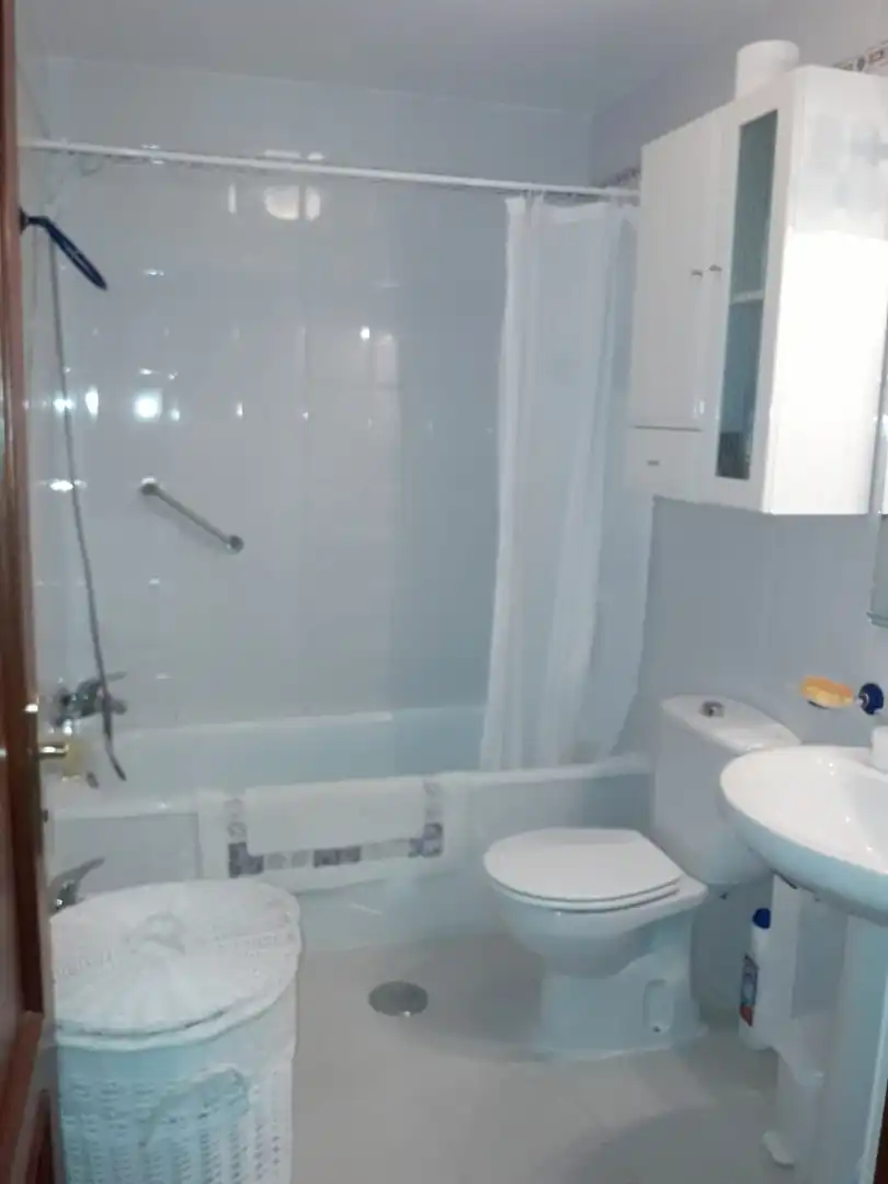 Flat for rent in Calle Pintor Alonso Cano, Centro - Calzada - Cabo Noval