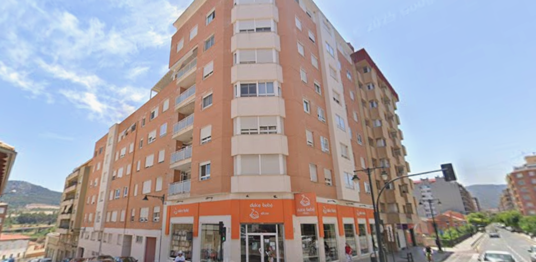 Flat for sale in C/ Calderón, Zona Nord