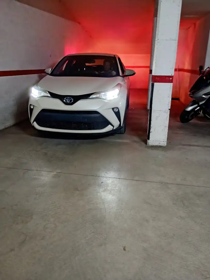 Einzelparkplatz mit Aufzug zum Verkauf in Carrer Canelones 10, imagen 4
