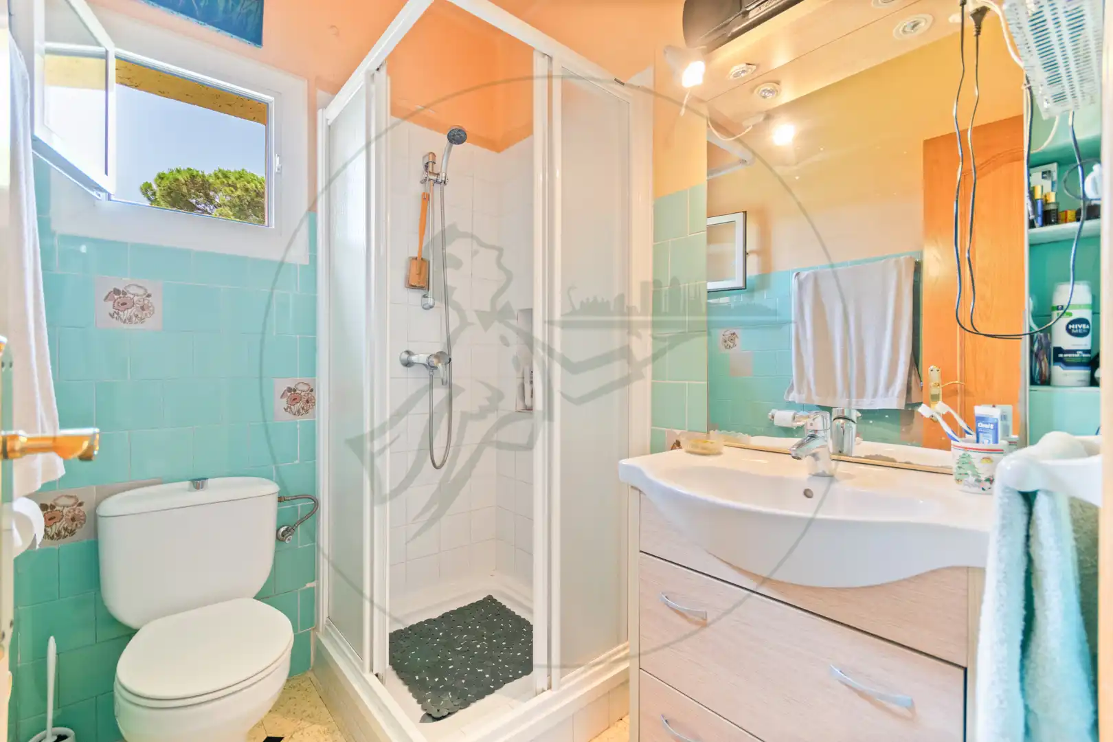 Bathroom of Houses for sale in Sant Cugat del Vallès  with Heating, Private garden and Parquet flooring