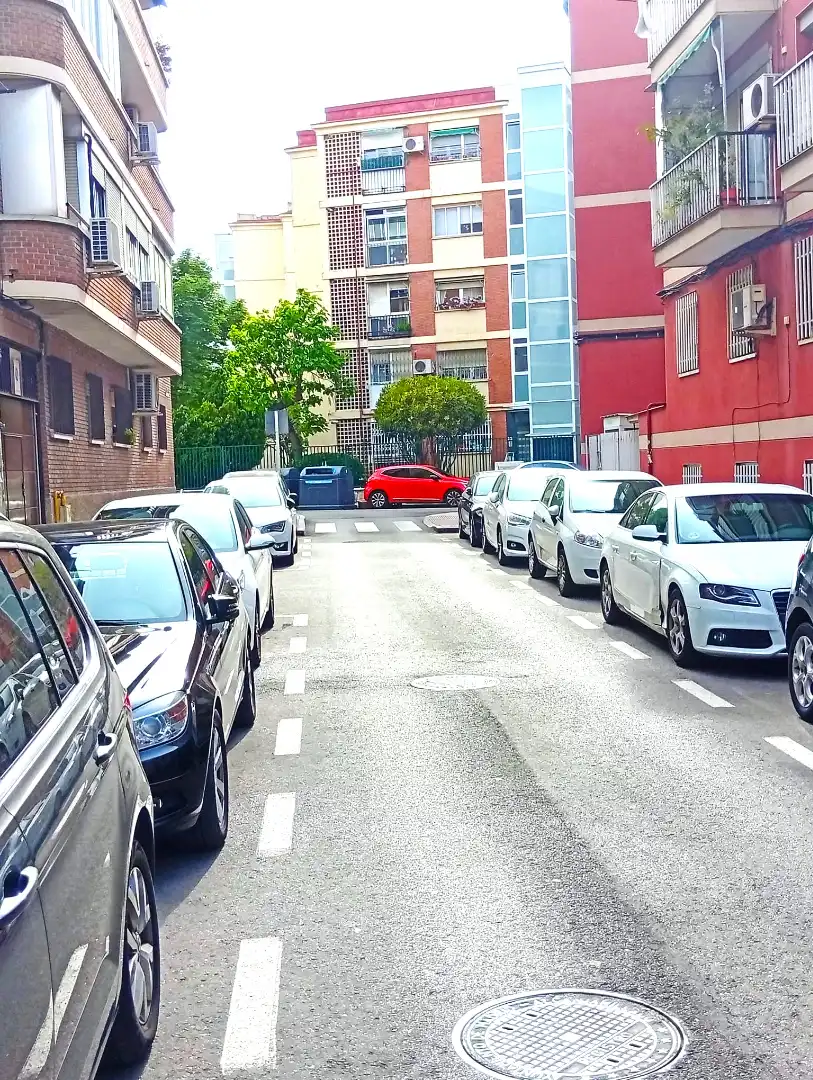 Parking de Piso en venta en  Madrid Capital con Calefacción, Amueblado y Horno