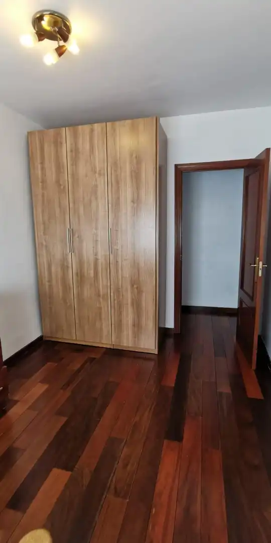 Bedroom of Flat for rent in Granada  with Heating