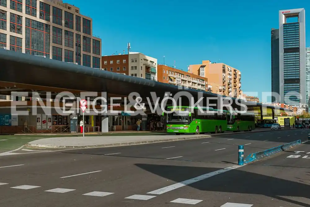 Exterior view of Flat for sale in Madrid  with Heating, Storage room and Furnished