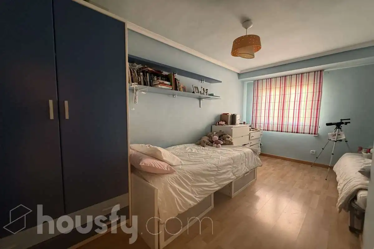 Schlafzimmer von Maisonette zur Miete in Madrid mit Klimaanlage, Heizung und Terrasse