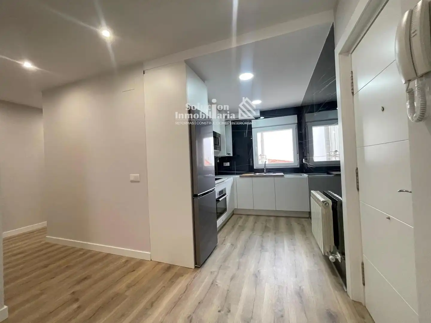 Kitchen of Flat for rent in Salamanca  with Heating and Furnished