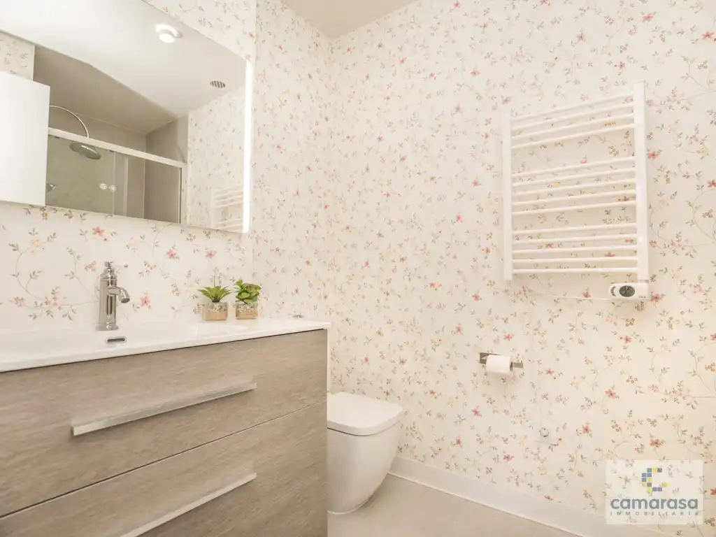 Bathroom of Flat for rent in Ávila  with Furnished
