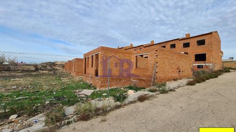 Foto 4 de Casa adosada en venta en Carmen Laforet, Horcajo de Santiago, Cuenca