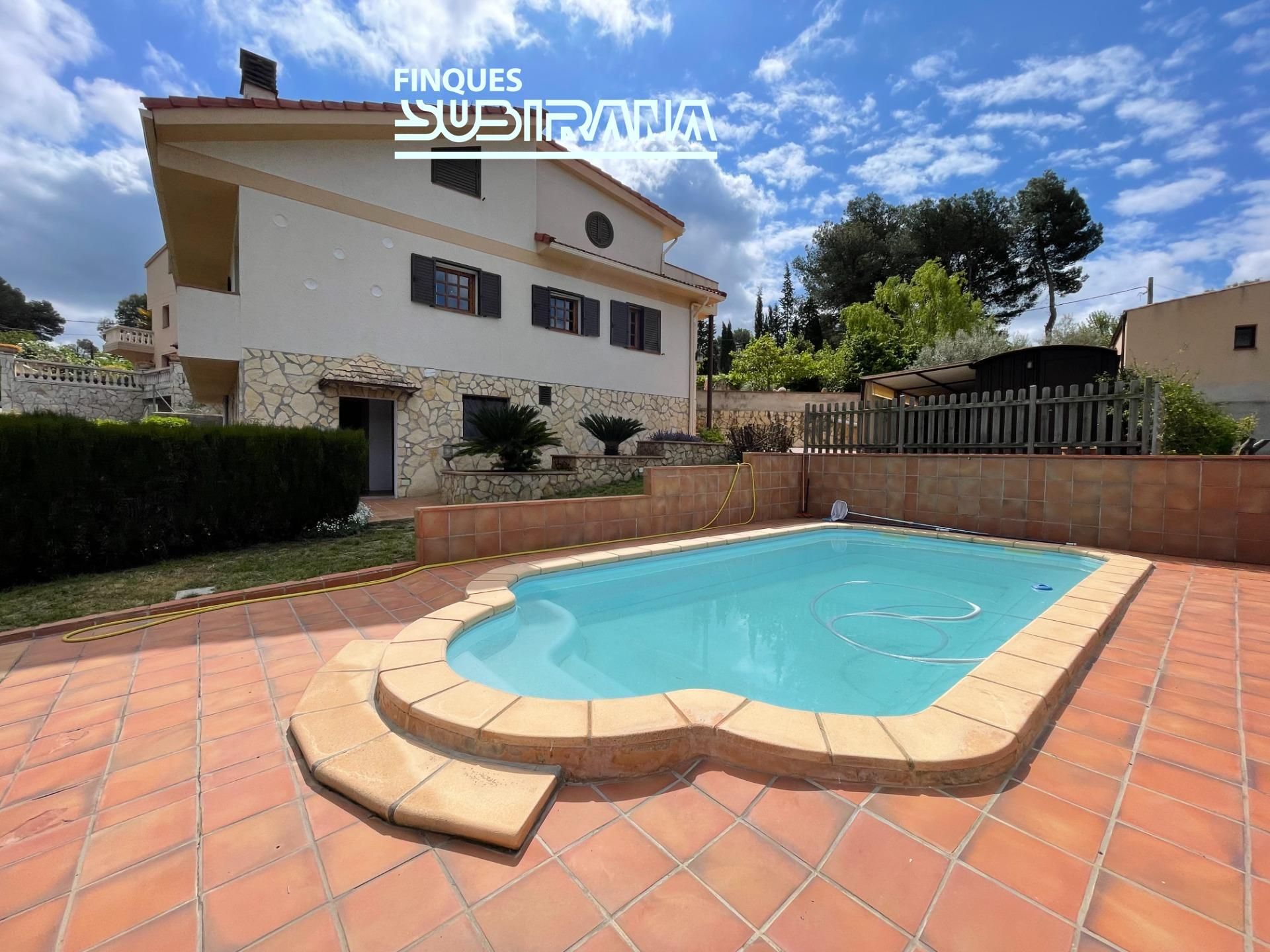 Piscina de Casa o xalet en venda en Querol amb Calefacció, Jardí privat i Terrassa