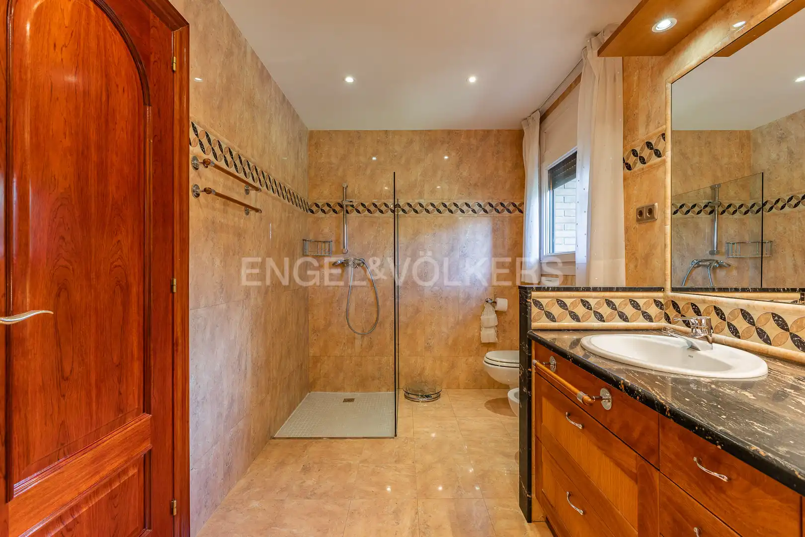 Baño de Casa o chalet de alquiler en Sant Cugat del Vallès con Calefacción, Jardín privado y Piscina