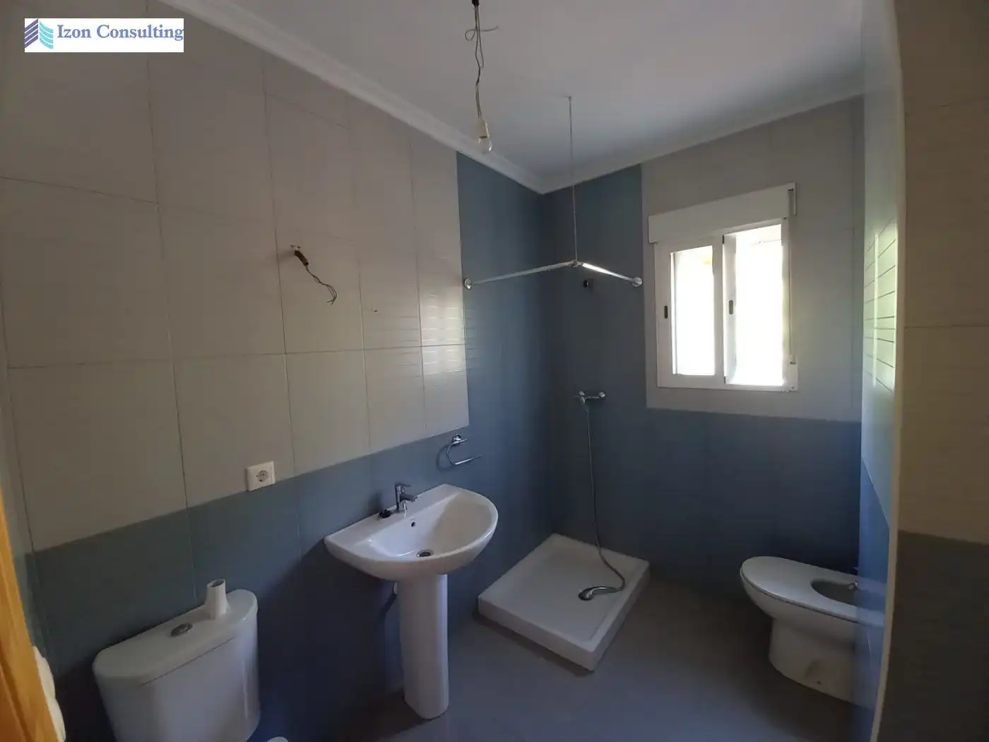 Baño de Edificio en venta en Paterna del Madera