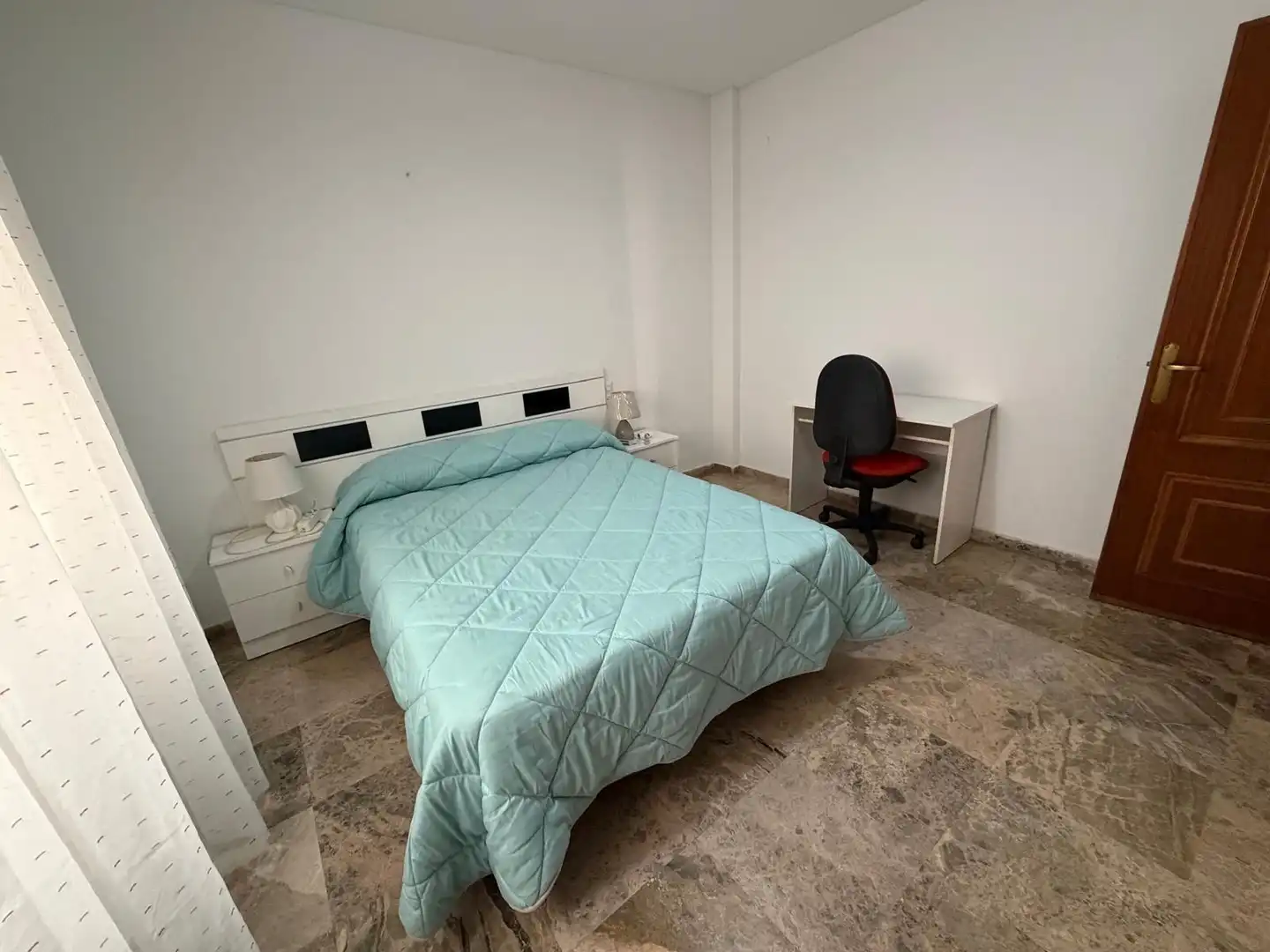 Bedroom of Flat for sale in Córdoba  with Air Conditioner, Heating and Storage room