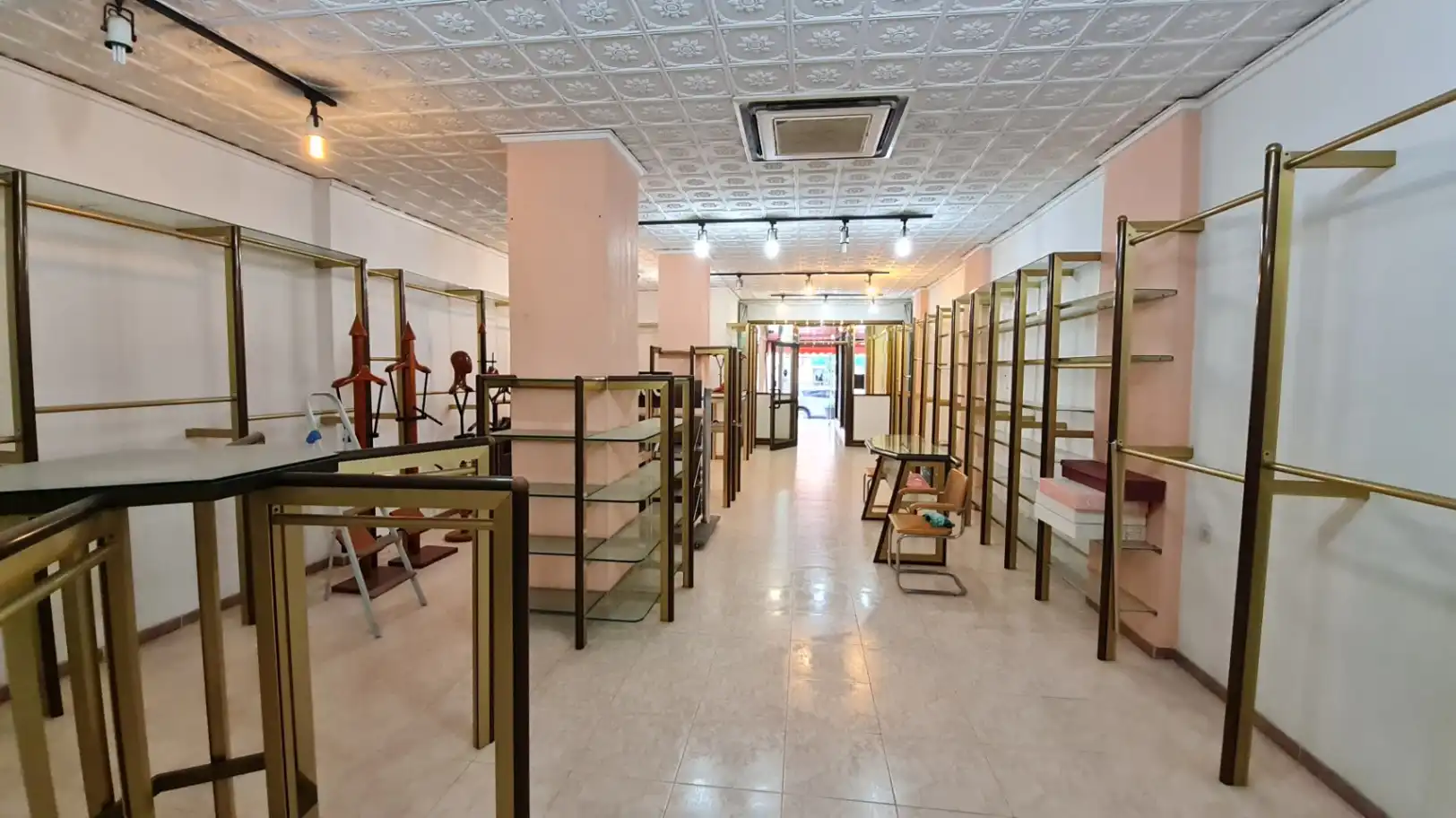 Local commercial à vendre à Centro Urbano, imagen 3