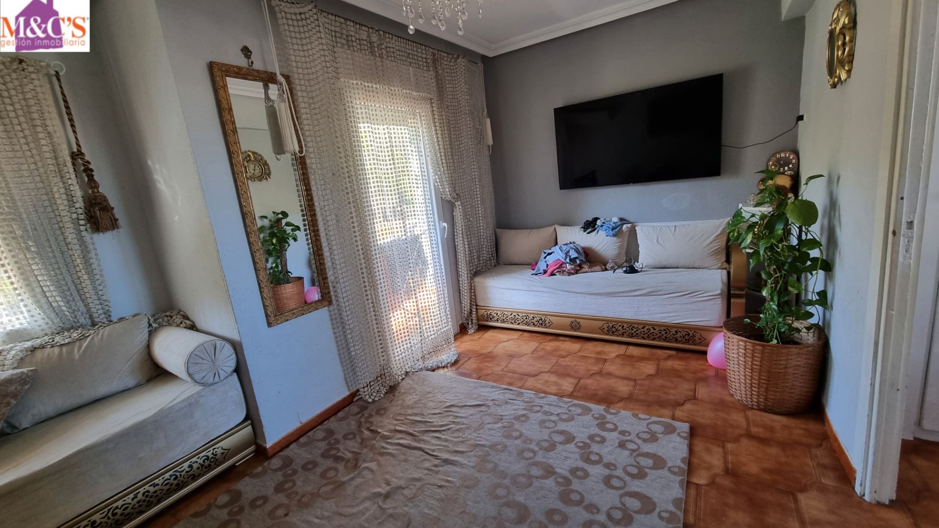 Sala d'estar de Dúplex en venda en Puertollano amb Aire condicionat, Terrassa i Traster