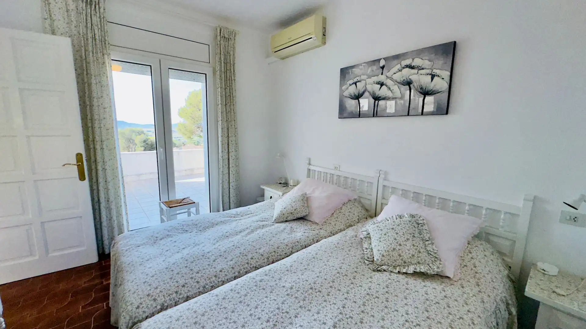 Habitación de Casa o chalet en venta en L'Estartit con Aire acondicionado, Calefacción y Jardín privado