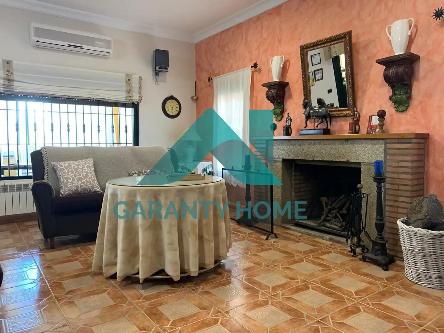 Vista exterior de Casa o xalet en venda en Almoharín amb Aire condicionat, Calefacció i Jardí privat