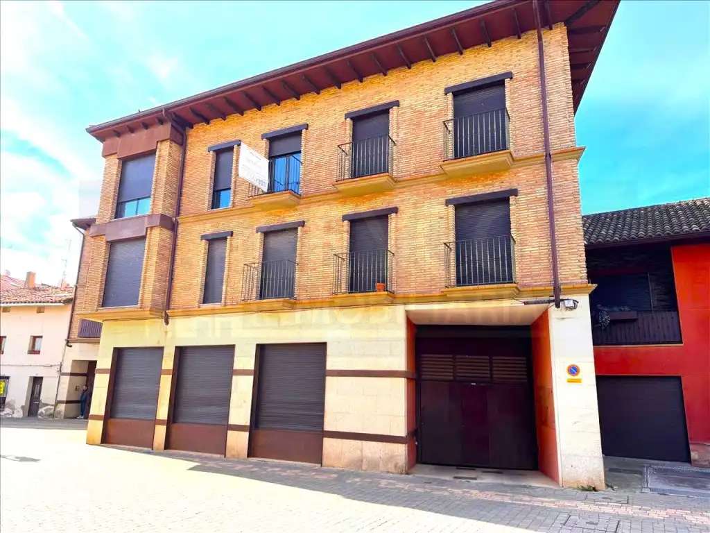 Vista exterior de Apartament en venda en Santurde de Rioja