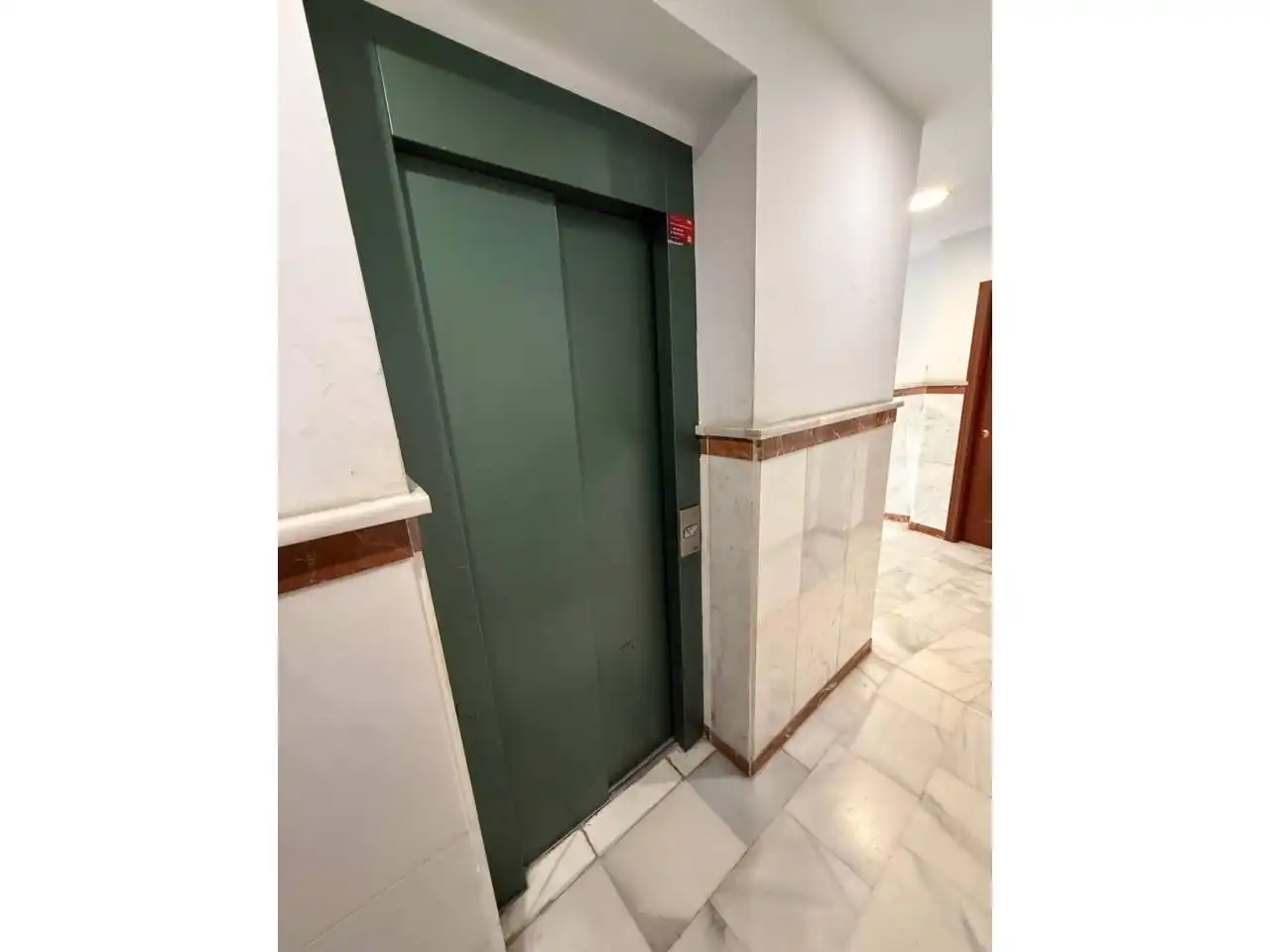 Flat for sale in Camas  with Air Conditioner, Heating and Parquet flooring